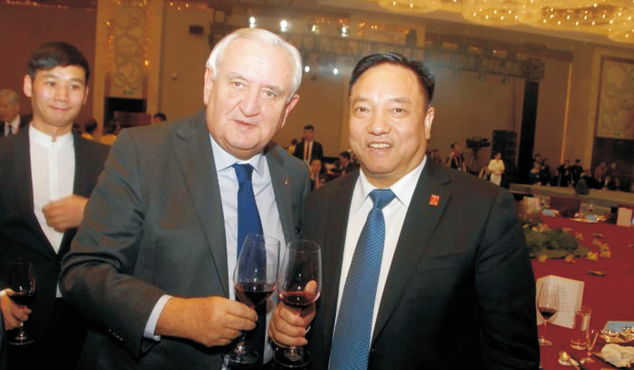 領(lǐng)導關(guān)懷